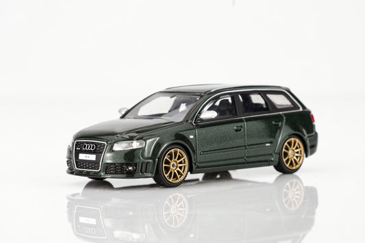 (PRE-ORDER) Motorhelix 1:64 Audi RS4 (B7) 2005 - Deep Green Pearl M68307