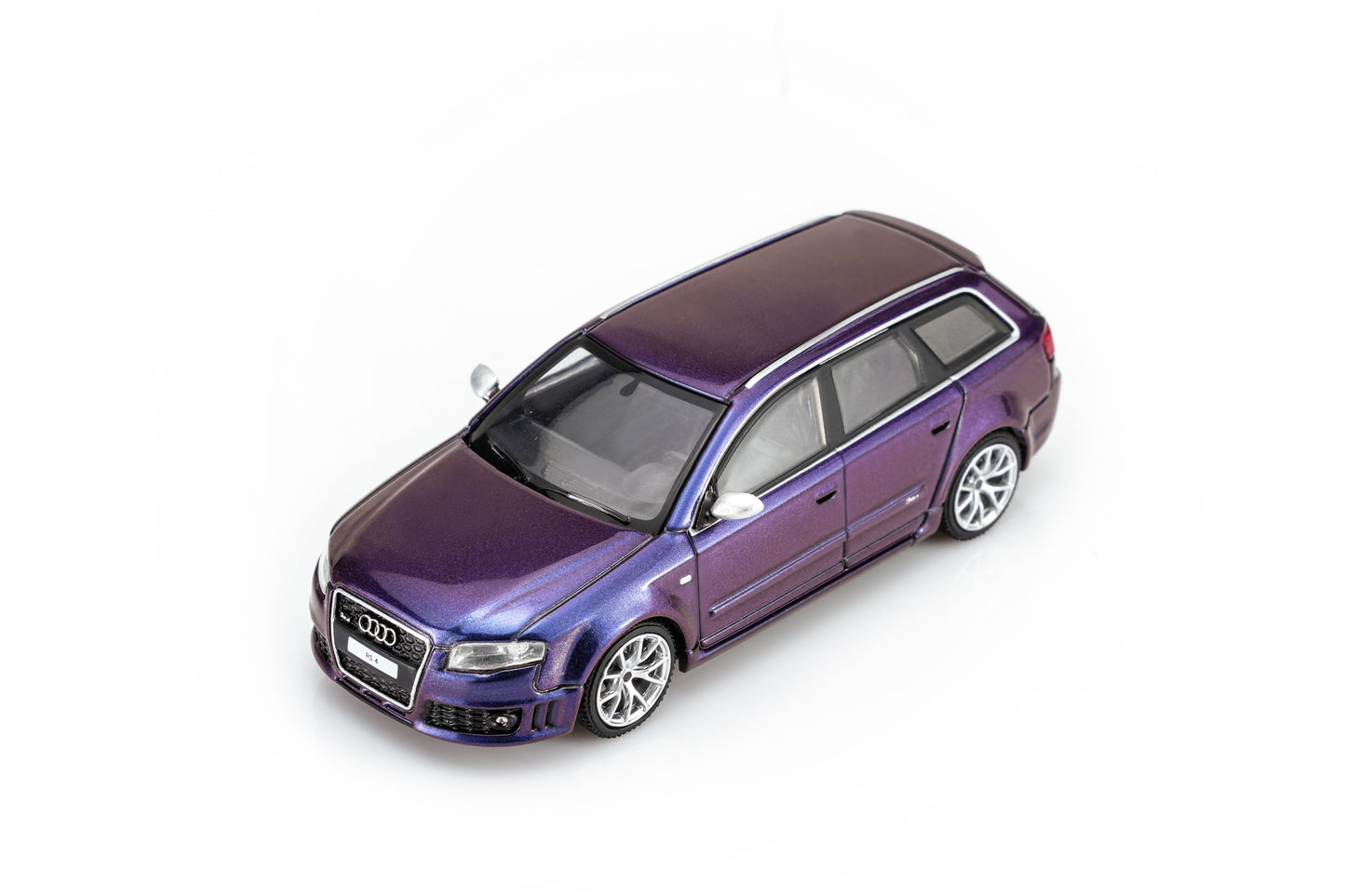 (PRE-ORDER) Motorhelix 1:64 Audi RS4 (B7) 2005 - Armygirl Purple Pearl M68311