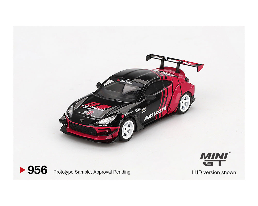 (PRE-ORDER) Mini GT 1:64 Toyota GR86 HKS TYPE R ADVAN – 2022 Tokyo Auto Salon