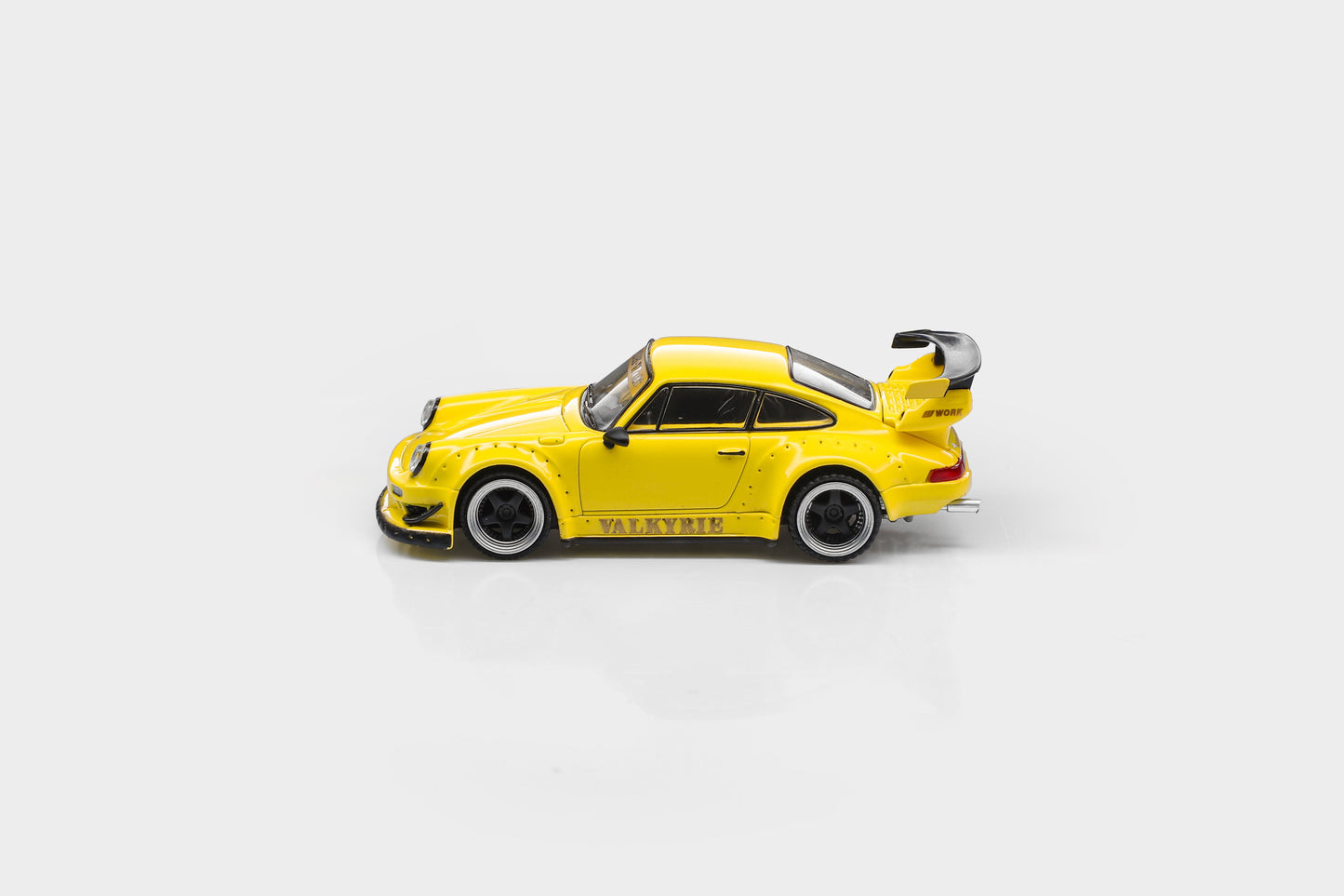 (PRE-ORDER) MODELMODEL 1:64 RWB 930 Valkyrie Yellow (Paper Box) MM64-RWB930-005