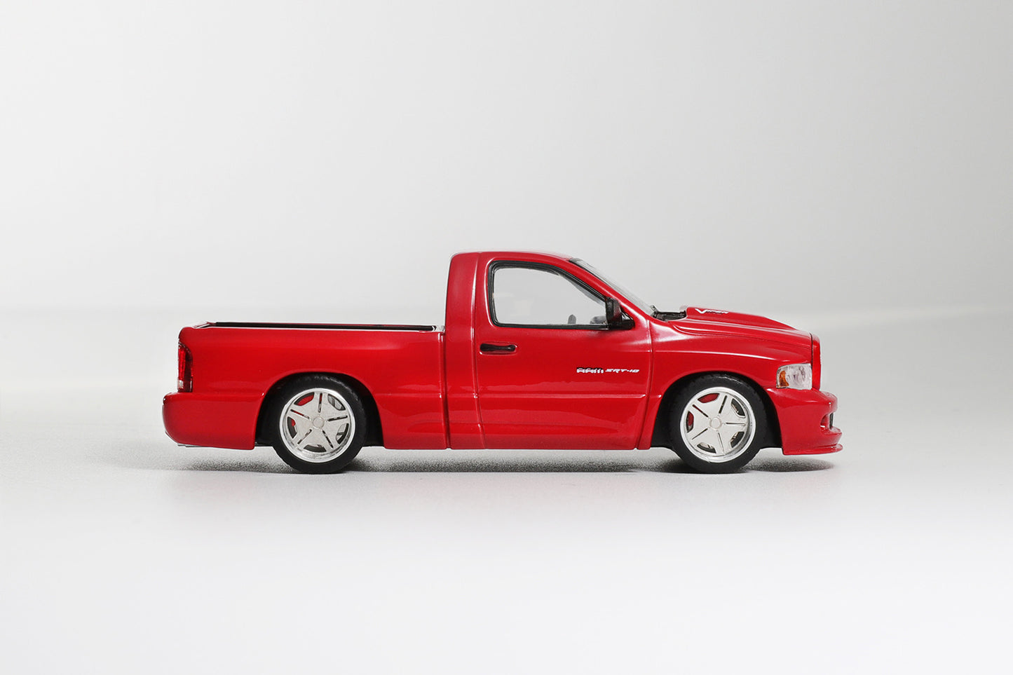 (PRE-ORDER) Shoom64 by GCD 1:64 2003 RAM SRT-10 LHD RED SHOOM-103-002