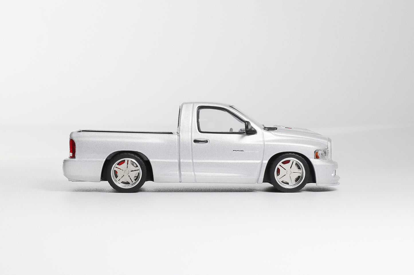 (PRE-ORDER) Shoom64 by GCD 1:64 2003 RAM SRT-10 LHD SILVER SHOOM-103-004