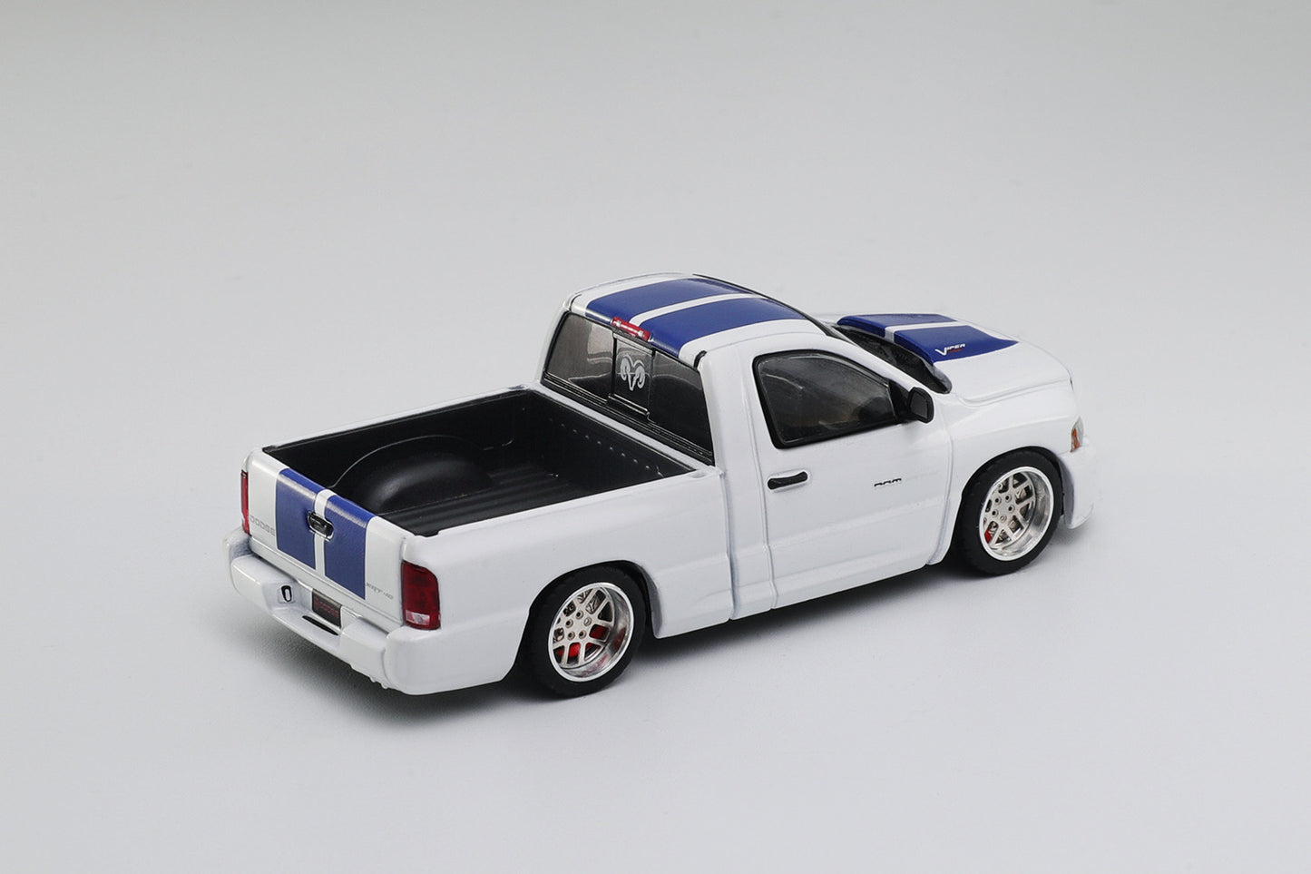 (PRE-ORDER) Shoom64 by GCD 1:64 2003 RAM SRT-10 LHD WHITE SHOOM-103-005