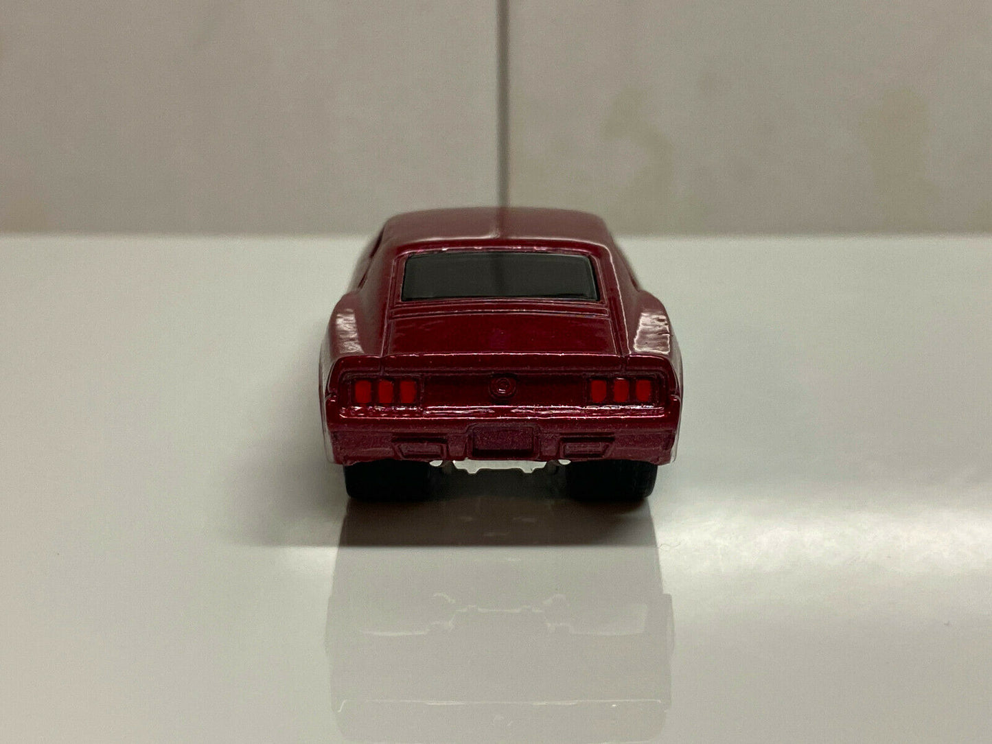 2007 Hot Wheels '69 Ford Mustang RED Super Custom Real Riders