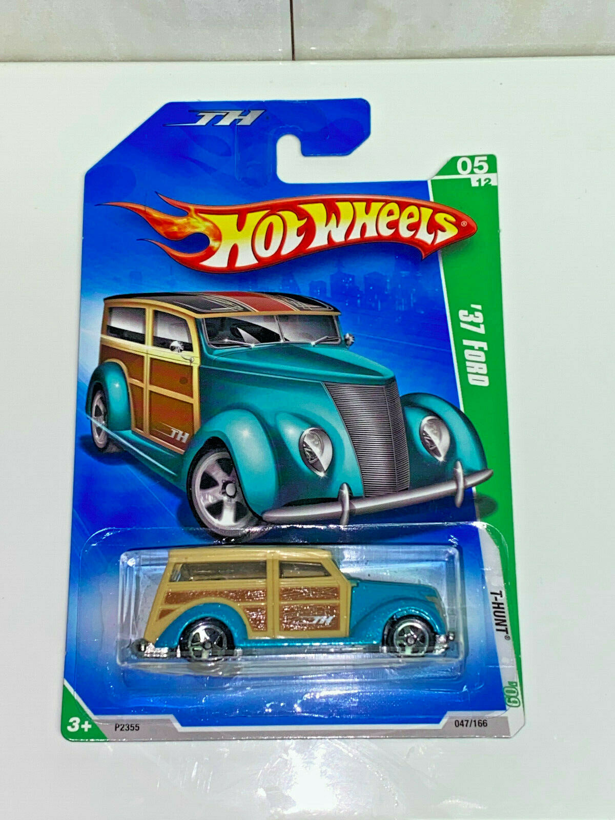 2009 Hot Wheels Treasure Hunts #05/12 '37 Ford Wagon NIP INTERNATIONAL CARD