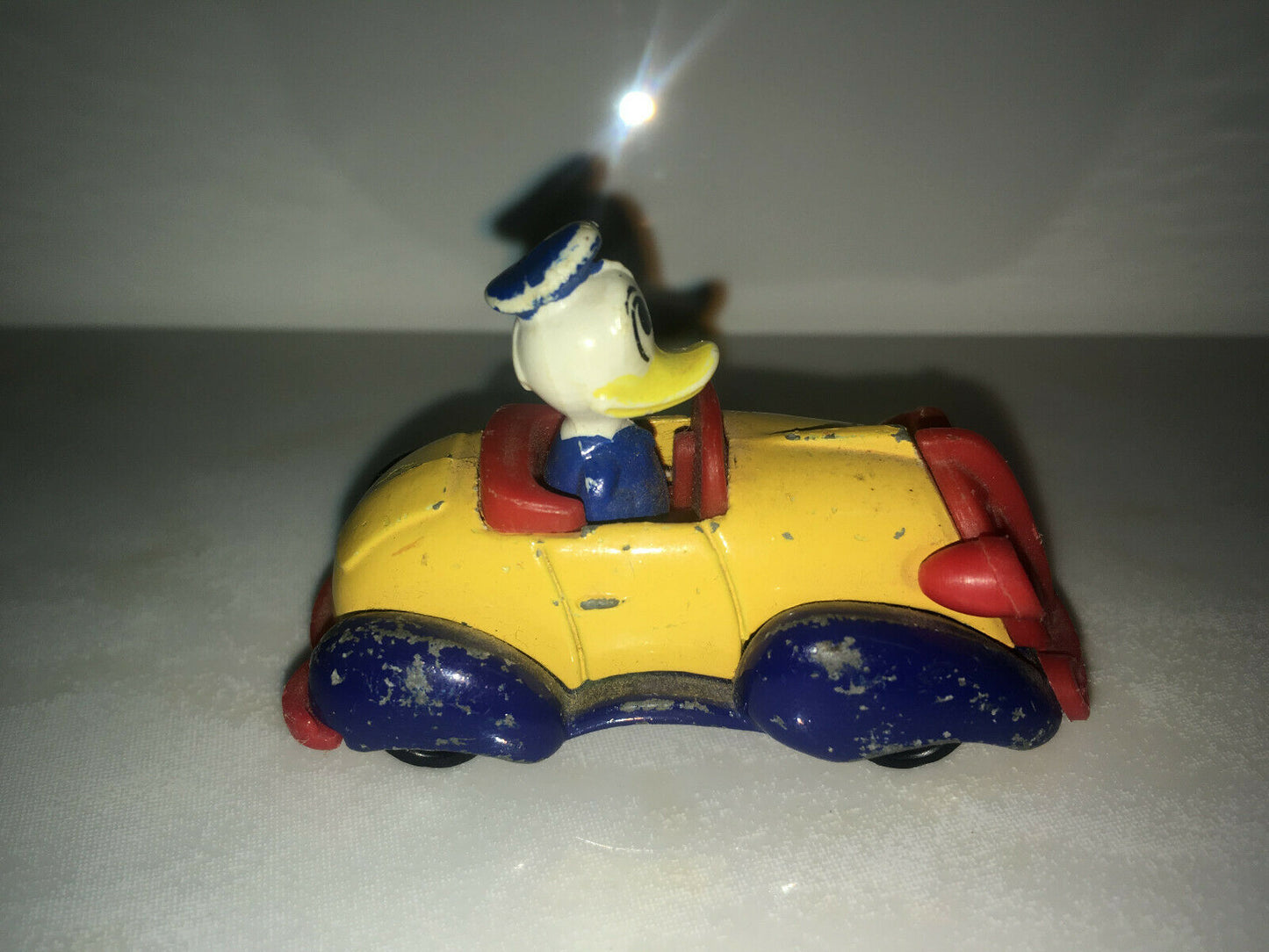 Tomy Donald Duck in Car VERY RARE 1983 MADE IN JAPAN