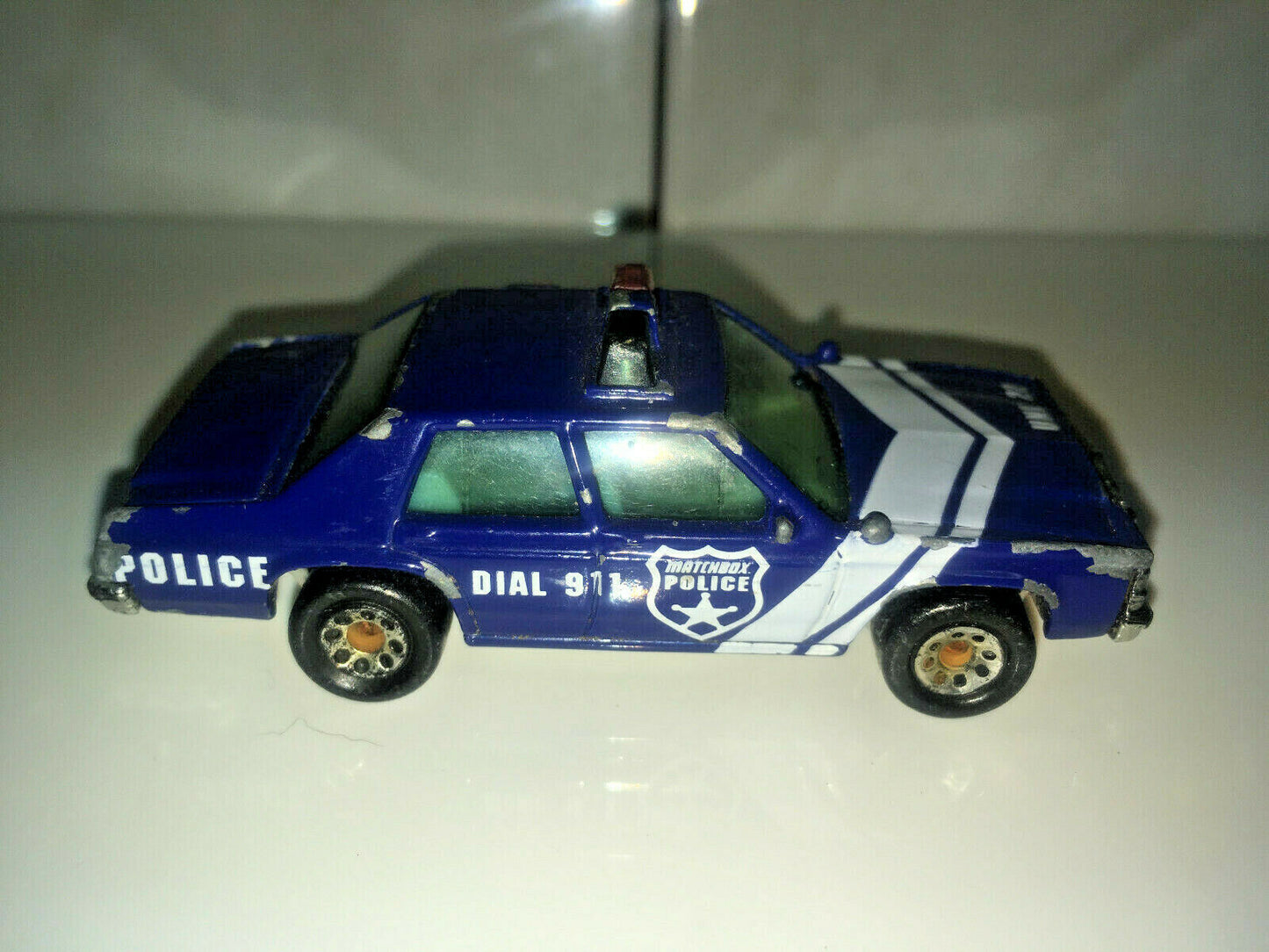 RARE VINTAGE 1987 Matchbox Ford Police Car Unit #22