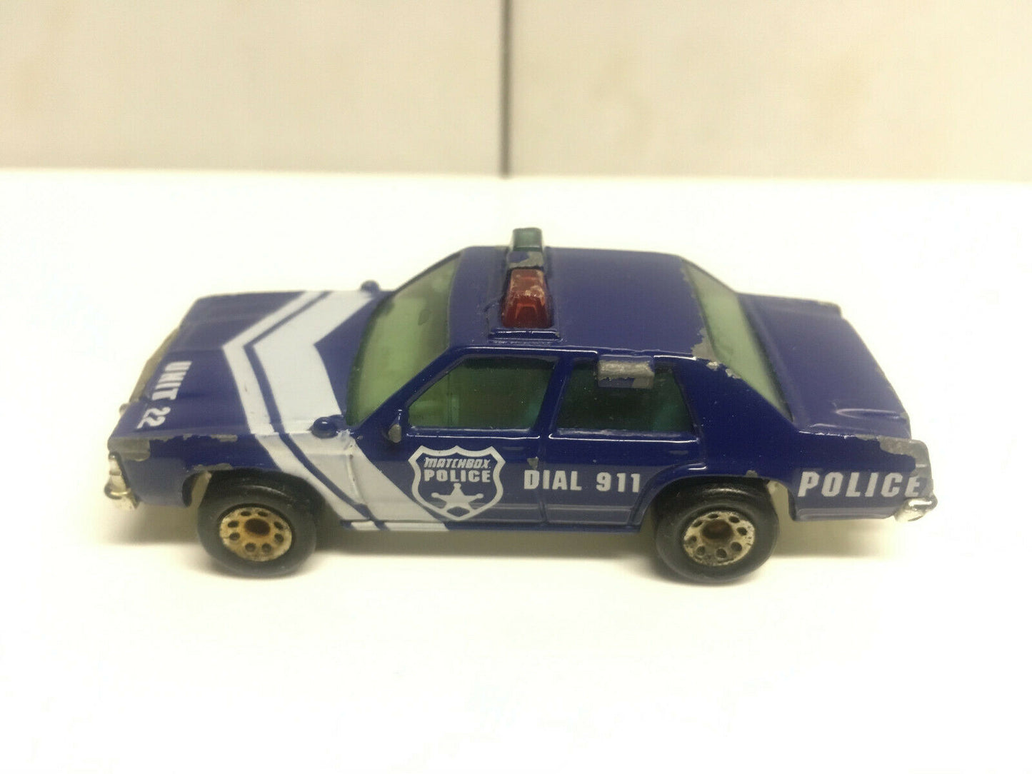 RARE VINTAGE 1987 Matchbox Ford Police Car Unit #22