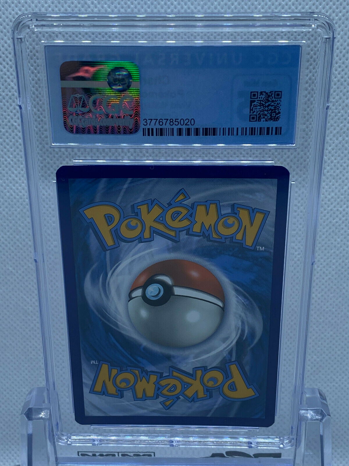 Pokémon (2020) Vivid Voltage Cracked Ice Holo Charizard CGC Gem Mint 9.5