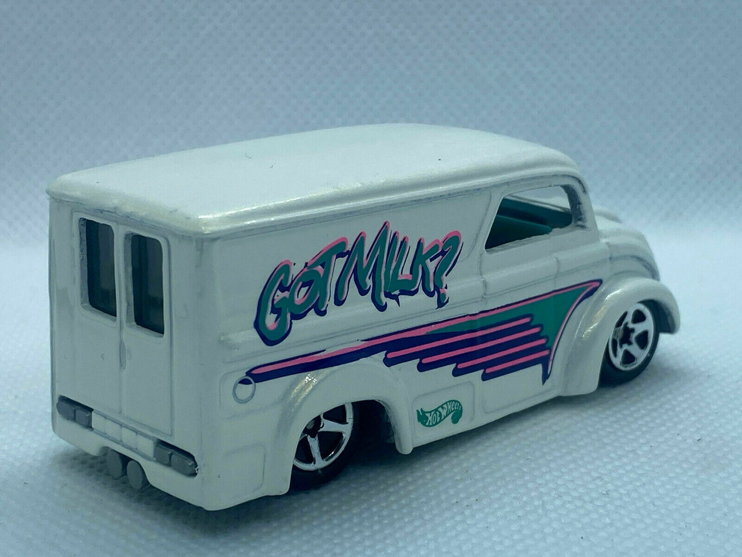 1998 Hot Wheels First Editions Dairy Delivery Got Milk? Loose