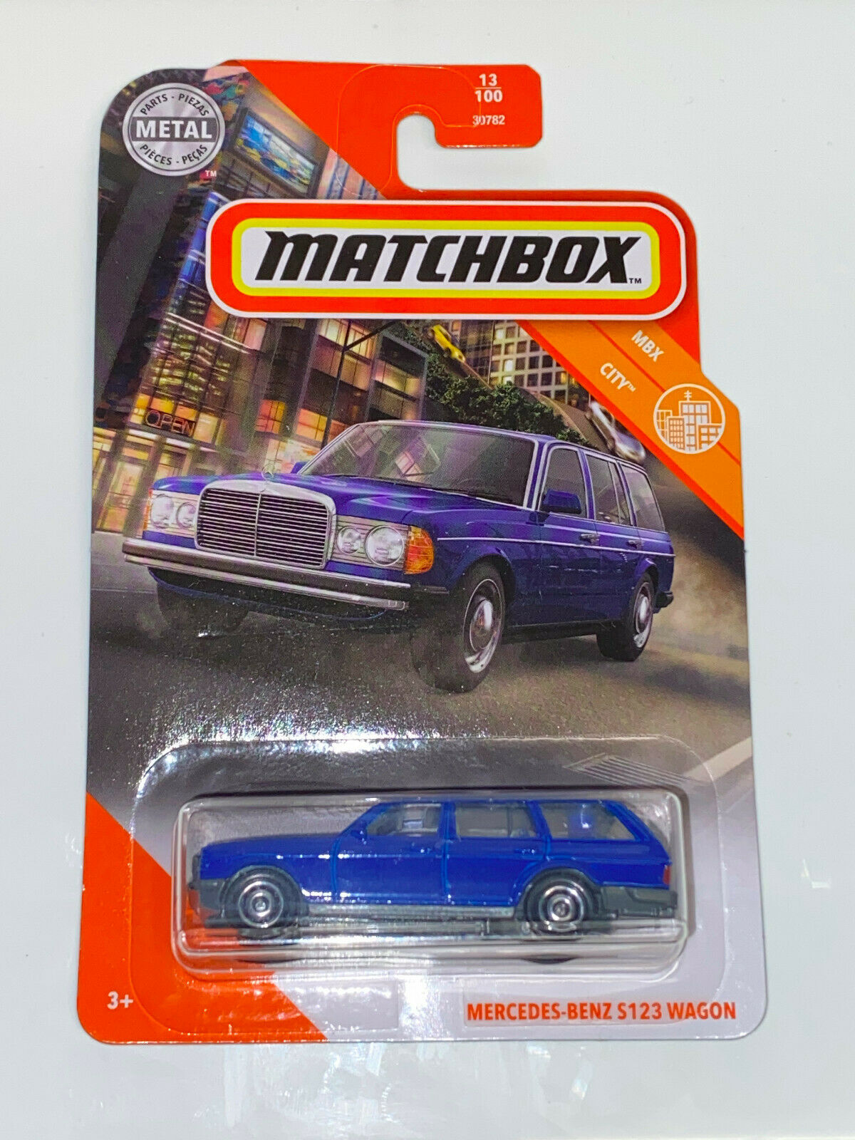 2020 Matchbox MBX City #13/100 Mercedes-Benz S123 Wagon Blue NIP