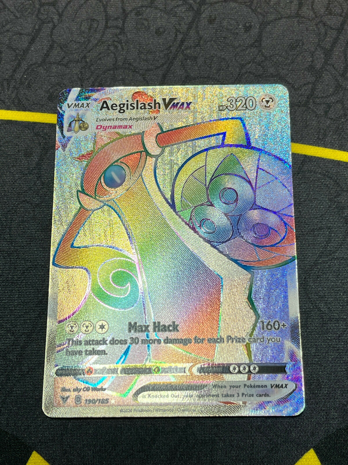 Pokémon (2020) Vivid Voltage Aegislash Vmax Rainbow Rare 190/185 NM