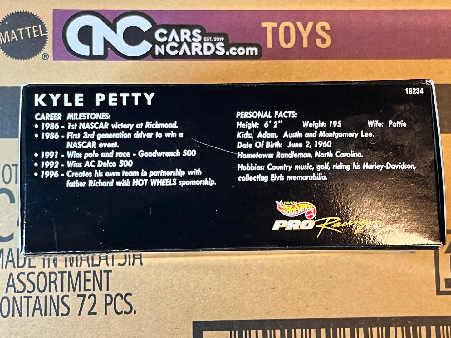 1997 Hot Wheels Pro Racing Nascar Kyle Petty #44 1:24 Scale NIP