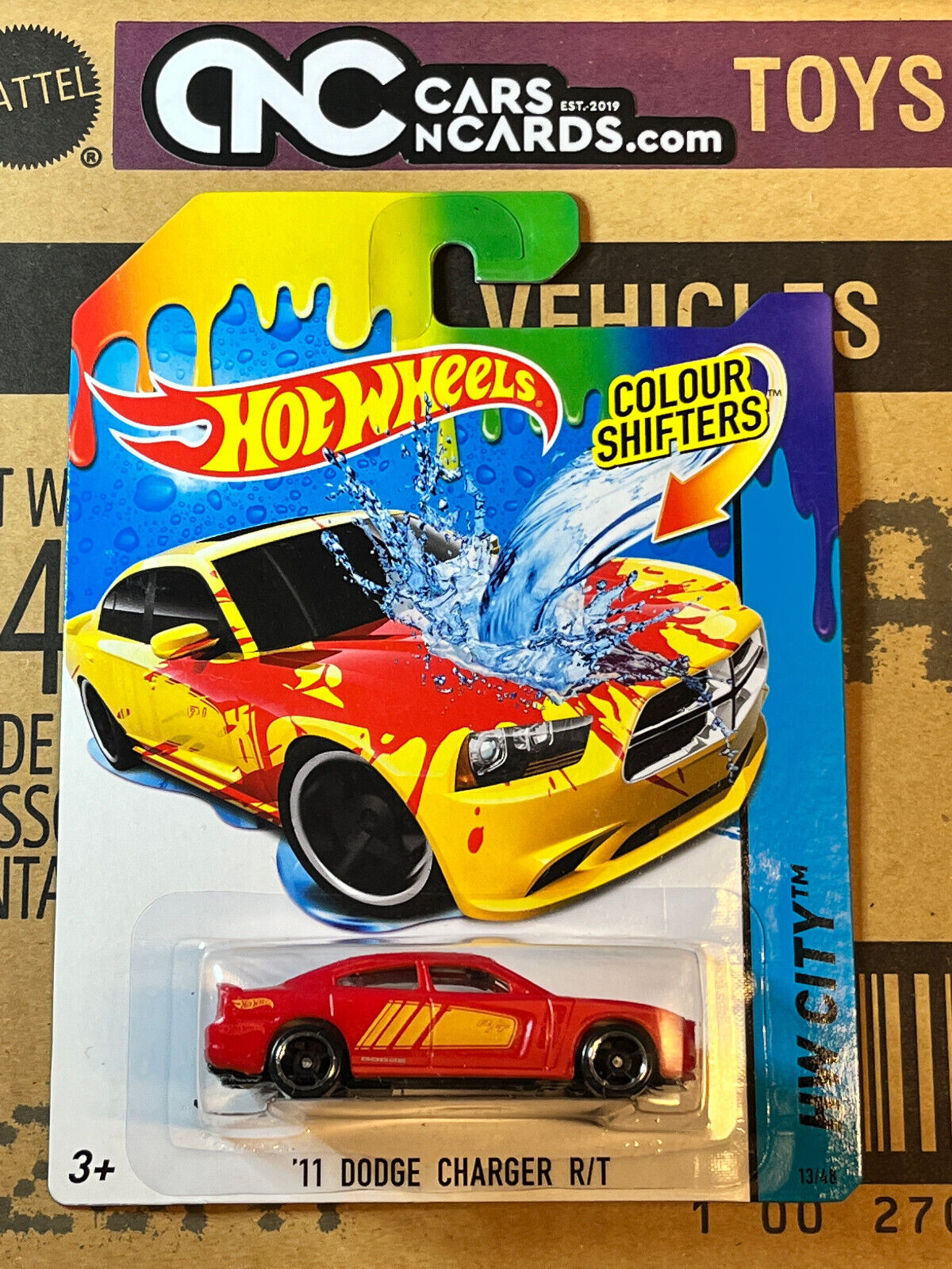 2014 Hot Wheels Colour Shifters HW City '11 Dodge Charger R/T NIP